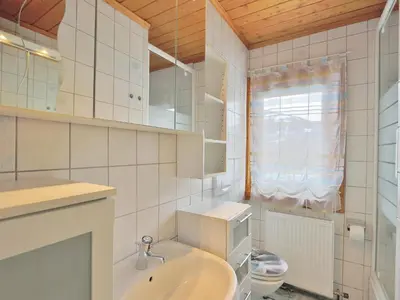 Ein Badezimmer in der Unterkunft Apartment in Niedernsill near Ski Slopes