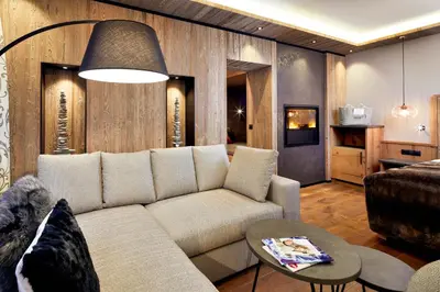 Ein Sitzbereich in der Unterkunft Hotel Wöscherhof - 4 Sterne Superior