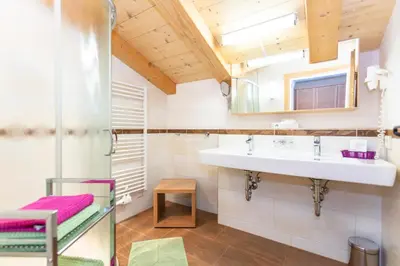 Ein Badezimmer in der Unterkunft Brandstatthof Leogang