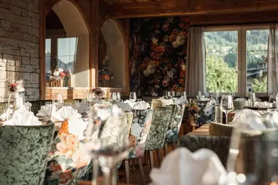 Ein Restaurant oder anderes Speiselokal in der Unterkunft Kohlerhof - 4 Star Wellness & Active Hotel