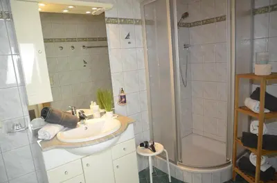 Ein Badezimmer in der Unterkunft Ferienwohnungen Sunshine Stumm