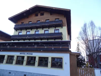 Das Gebäude in dem sich das Hotel befindet