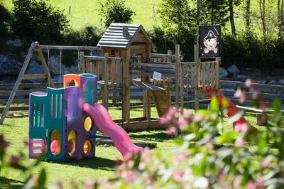 Ein Kinderspielbereich in der Unterkunft Hotel Berghof