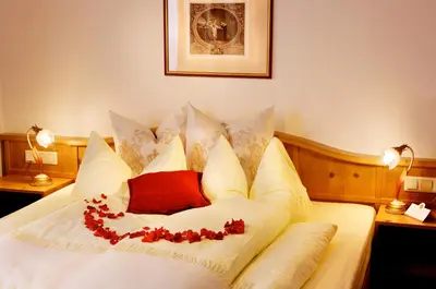 Ein Bett oder Betten in einem Zimmer der Unterkunft Hotel Kroneck