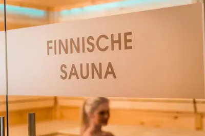 Ein Zertifikat, Auszeichnung, Logo oder anderes Dokument, das in der Unterkunft Lifthotel ausgestellt ist