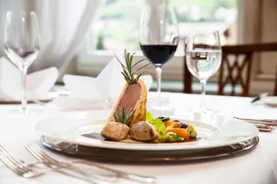 Essen im Hotel oder in der Nähe