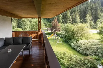 Ein Garten an der Unterkunft Apartments Niederseer
