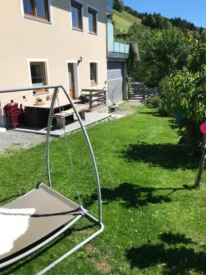 Ein Garten an der Unterkunft Ferienwohnung Hotter