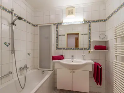 Ein Badezimmer in der Unterkunft Appartements Alpenschlössl