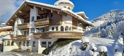 Ein allgemeiner Bergblick oder ein Berglick von der Ferienwohnung aus