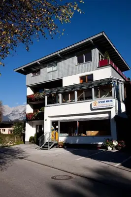 Das Gebäude in dem sich das Bed & Breakfast befindet