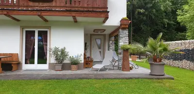 Ein Garten an der Unterkunft Appartement Claudia