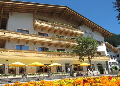 Das Gebäude in dem sich das Hotel befindet