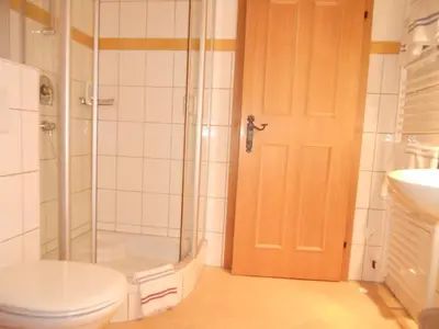 Ein Badezimmer in der Unterkunft Ferienwohnung Trattenhaus