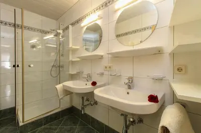 Ein Badezimmer in der Unterkunft Landhaus Gensbichler