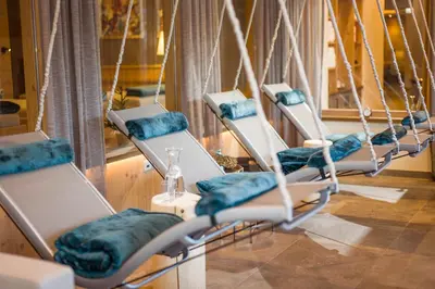 Ein Sitzbereich in der Unterkunft Hotel Bergkristall