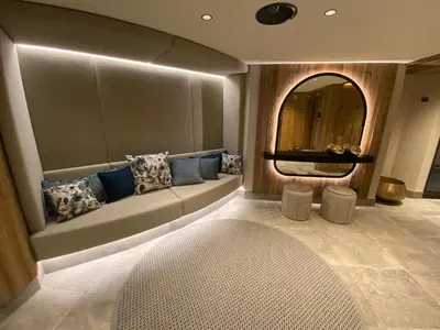 Ein Sitzbereich in der Unterkunft Hotel Bergkristall