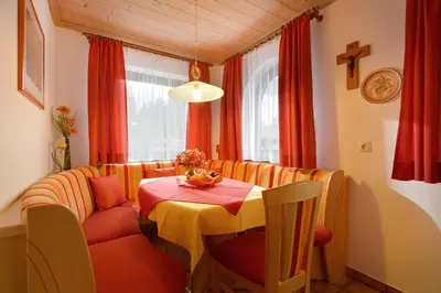 Ein Sitzbereich in der Unterkunft Appartement Jöchl