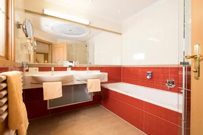 Ein Badezimmer in der Unterkunft Hotel Silberberger - Wildschönau
