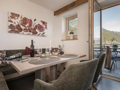 Ein allgemeiner Bergblick oder ein Berglick von der Pension aus