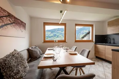 Ein Sitzbereich in der Unterkunft Apartments Gondelspaß