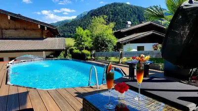 Ein allgemeiner Bergblick oder ein Berglick von der Ferienwohnung aus