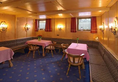 Ein Sitzbereich in der Unterkunft Hotel Andreas
