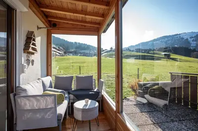 Ein allgemeiner Bergblick oder ein Berglick von der Ferienwohnung aus