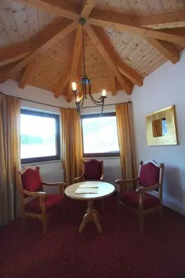 Ein Sitzbereich in der Unterkunft Appartementhaus Seehof