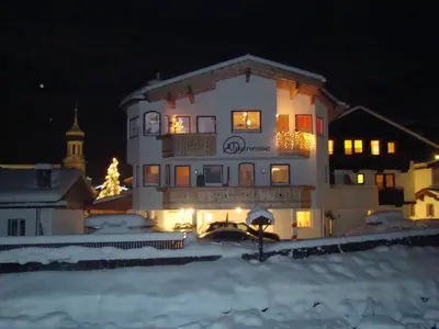 Das Gebäude in dem sich das Hotel befindet