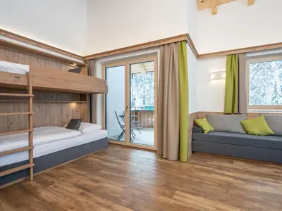 Ein Bett oder Betten in einem Zimmer der Unterkunft Chalet in Saalbach near Ski Lift
