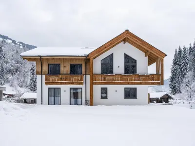 Luxury Chalet in Saalbach-Hinterglemm with Sauna im Winter