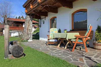 Ein Garten an der Unterkunft Ferienwohnung Gimplinger