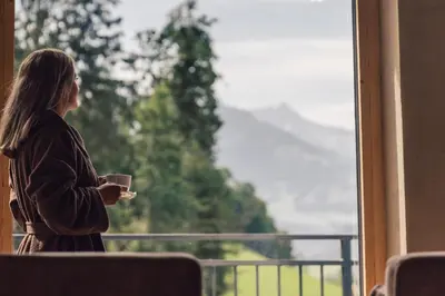 Ein allgemeiner Bergblick oder ein Berglick von der Pension aus
