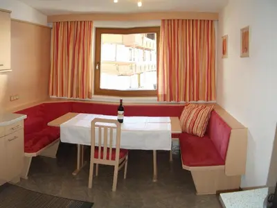 Ein Sitzbereich in der Unterkunft Appartements Hirner
