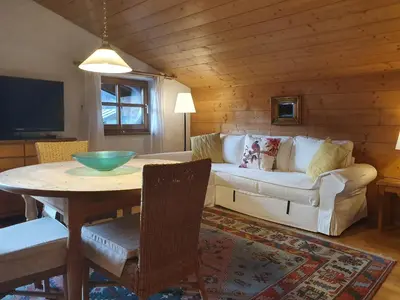 Ein Sitzbereich in der Unterkunft Appartement Pension Bäckenhäusl FERIENWOHNUNGEN Chalets Hütten Komfortzimmer