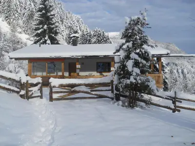 Chalet in Kufstein near Ski School im Winter