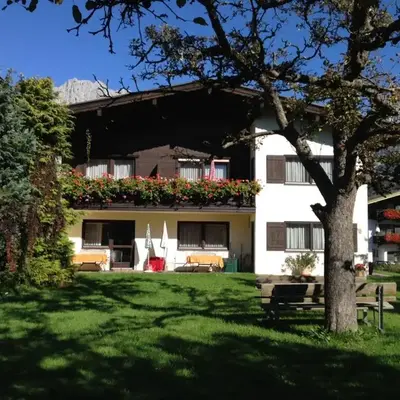 Haus Hager - Maria Hager