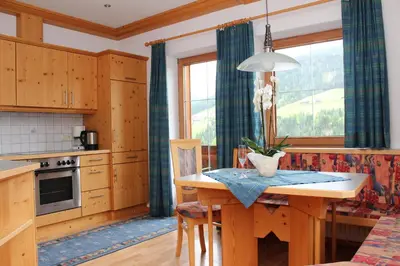 Küche/Küchenzeile in der Unterkunft Appartements Moahof Zuhaus