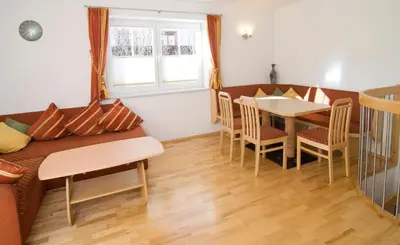 Ein Sitzbereich in der Unterkunft Appartement Kurz Top 1