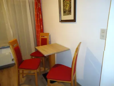 Ein Sitzbereich in der Unterkunft Gästehaus Birkenheim