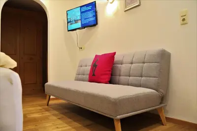 Ein Sitzbereich in der Unterkunft Hirzinger Marlis