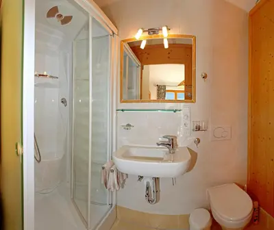 Ein Badezimmer in der Unterkunft Lindenhof