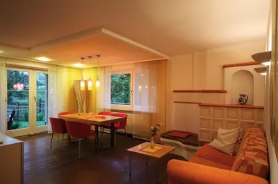 Ein Sitzbereich in der Unterkunft Haus Zangerl
