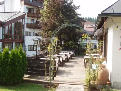 Das Gebäude in dem sich die Pension befindet