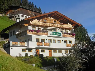Das Gebäude in dem sich die Ferienwohnung befindet