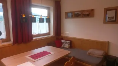 Ein Sitzbereich in der Unterkunft Apart Tiefenbach