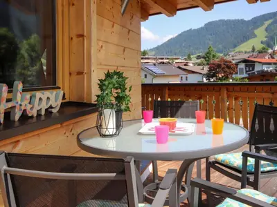 Ein allgemeiner Bergblick oder ein Berglick von der Ferienwohnung aus