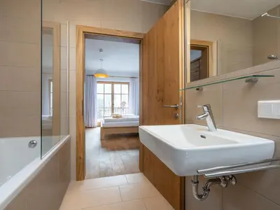 Ein Badezimmer in der Unterkunft Chalet in Wald near Wildkogel Ski Arena