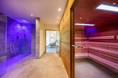 Ein Badezimmer in der Unterkunft Hotel Post Krimml